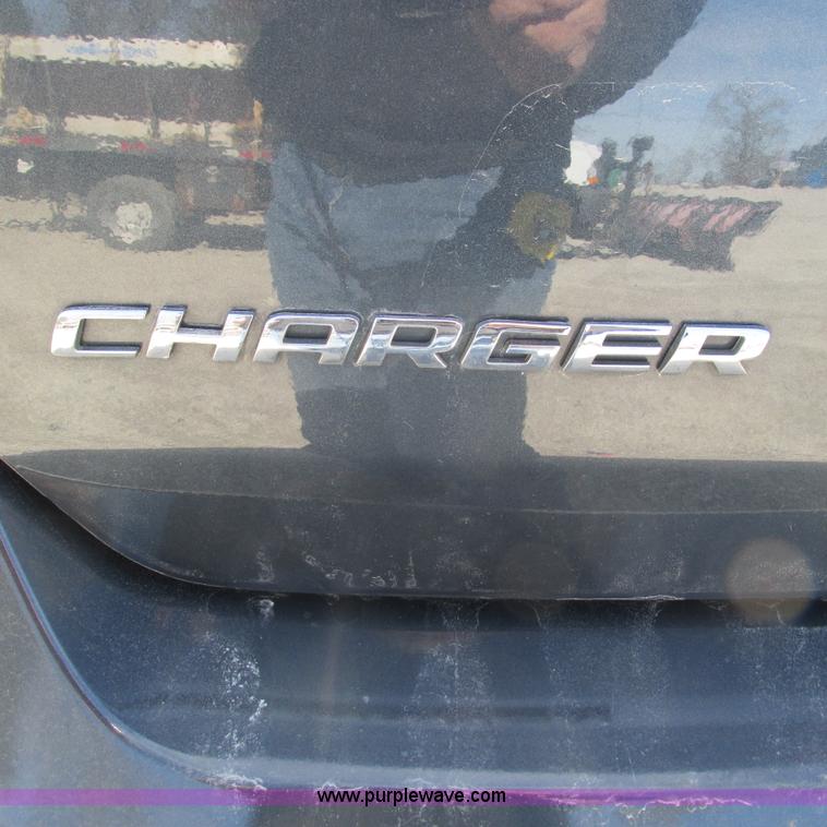 image for item L5363 2008 Dodge Charger SE