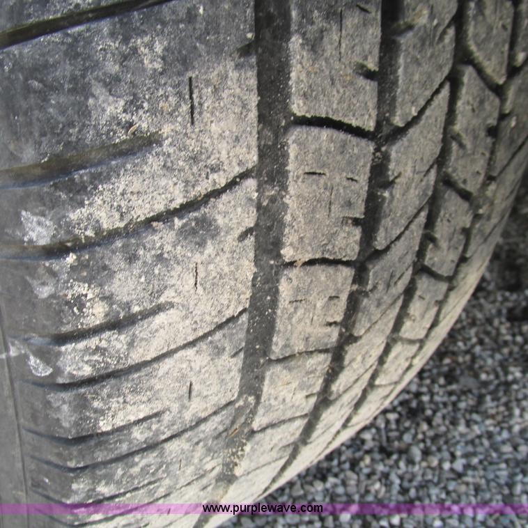 image for item L5363 2008 Dodge Charger SE