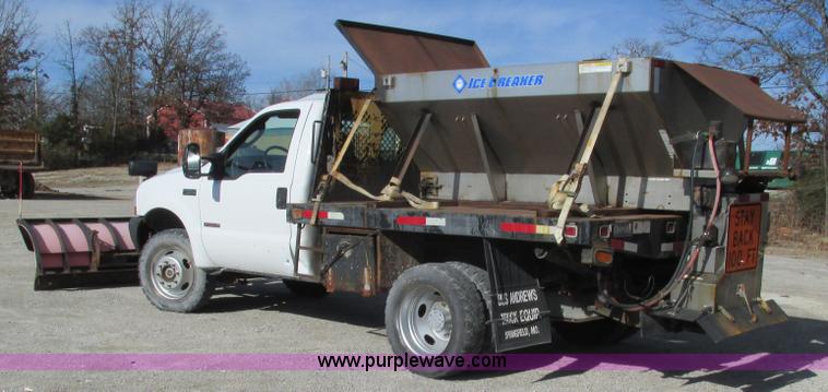 image for item L5364 2003 Ford F550 dump flatbed truck