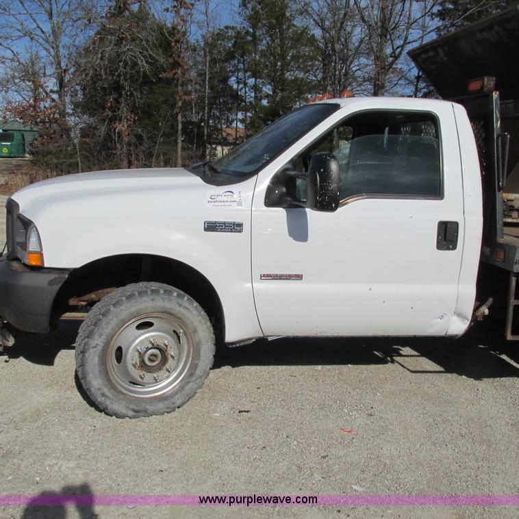 image for item L5364 2003 Ford F550 dump flatbed truck