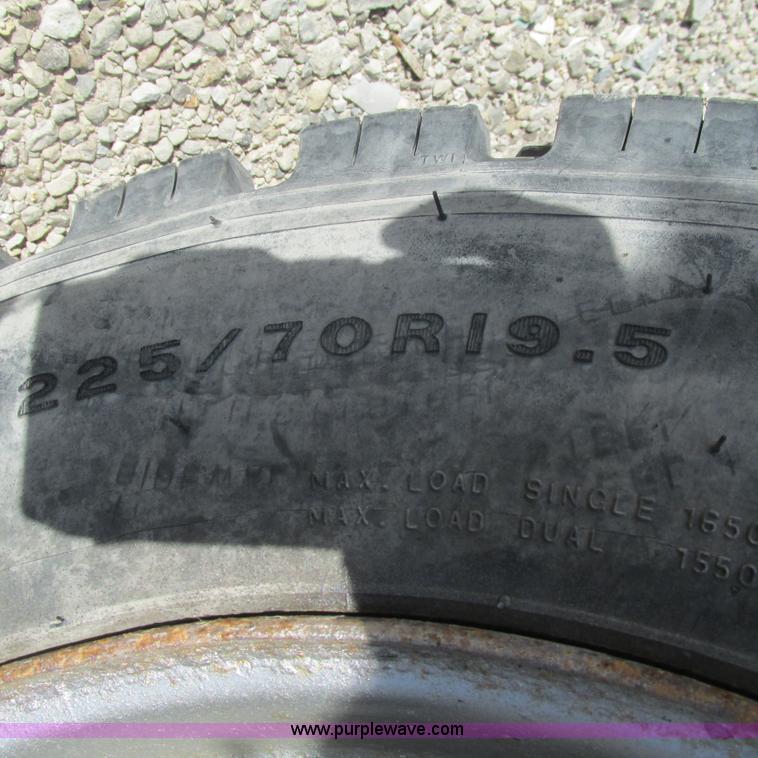 image for item L5364 2003 Ford F550 dump flatbed truck