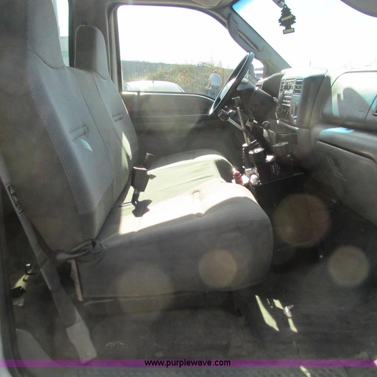 image for item L5364 2003 Ford F550 dump flatbed truck