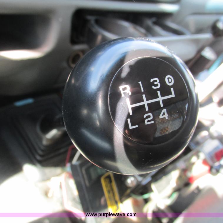 image for item L5364 2003 Ford F550 dump flatbed truck