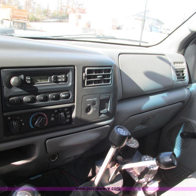 image for item L5364 2003 Ford F550 dump flatbed truck