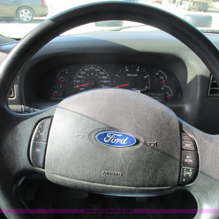 image for item L5364 2003 Ford F550 dump flatbed truck