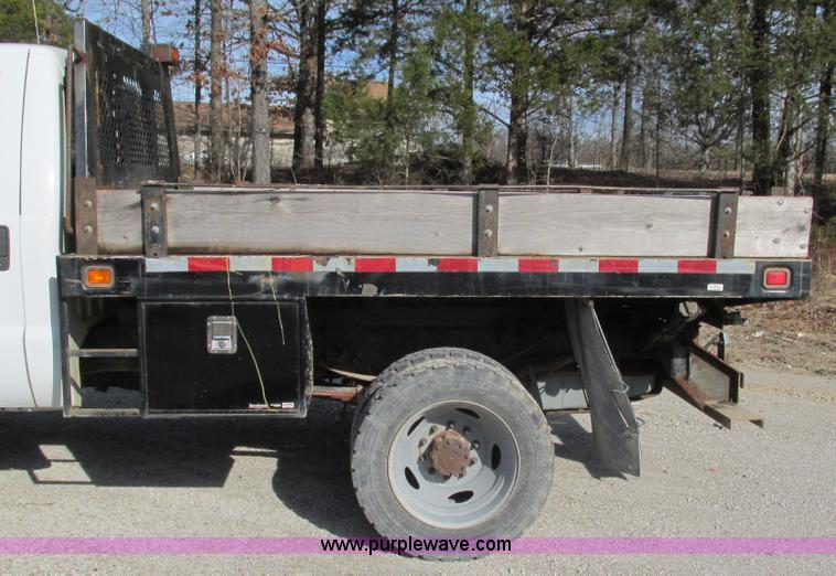 image for item L5365 2008 Ford F550 dump flatbed truck