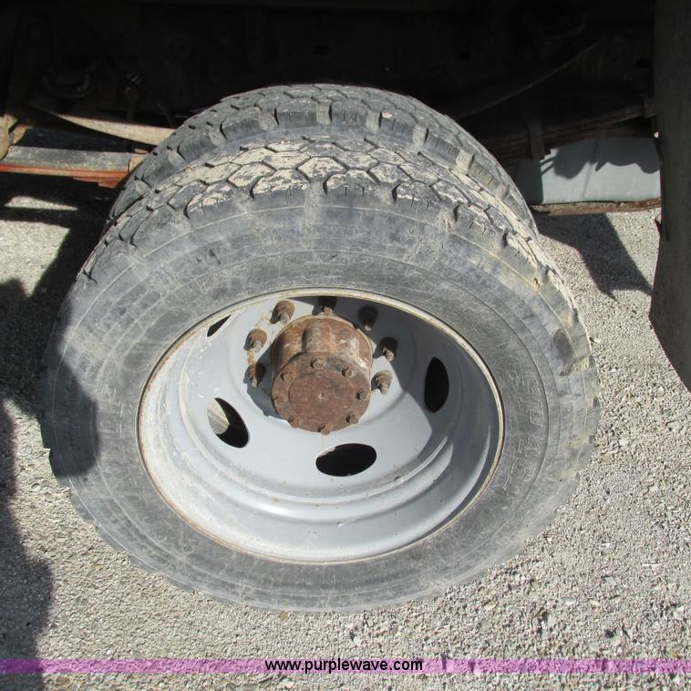 image for item L5365 2008 Ford F550 dump flatbed truck