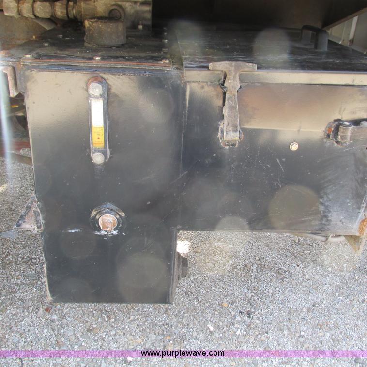 image for item L5365 2008 Ford F550 dump flatbed truck