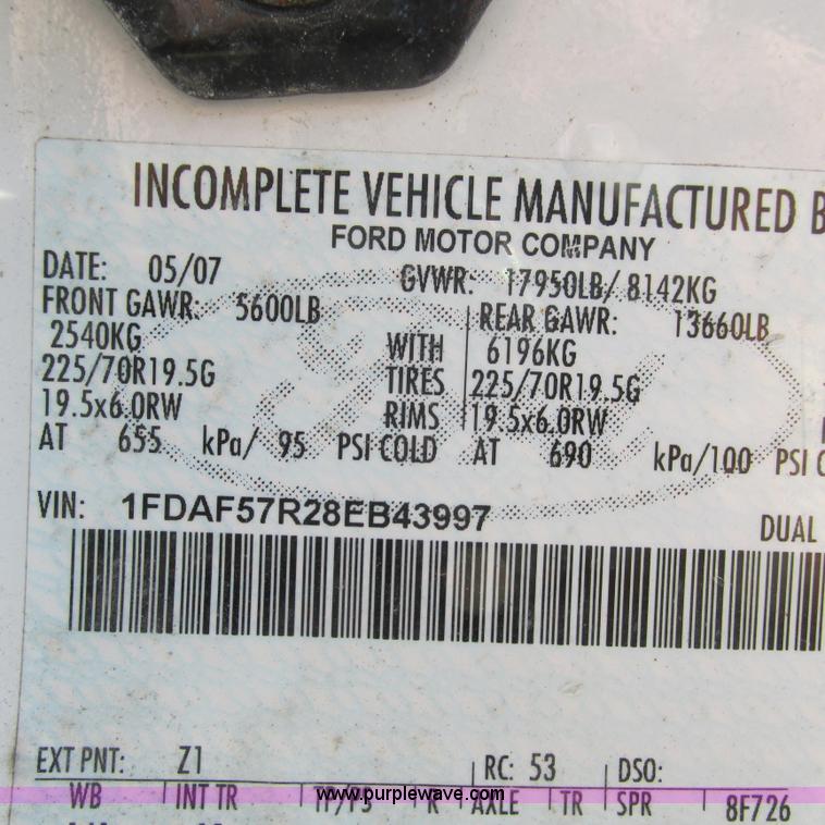 image for item L5365 2008 Ford F550 dump flatbed truck