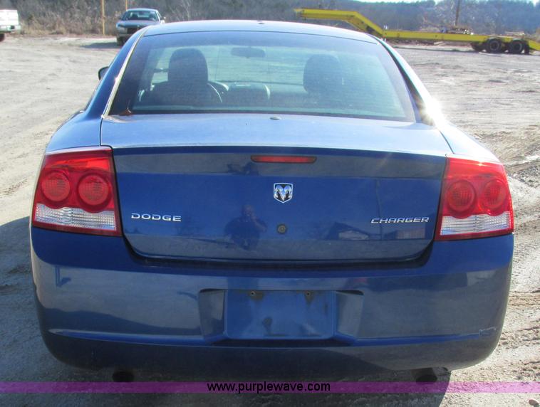 image for item L5366 2009 Dodge Charger SE