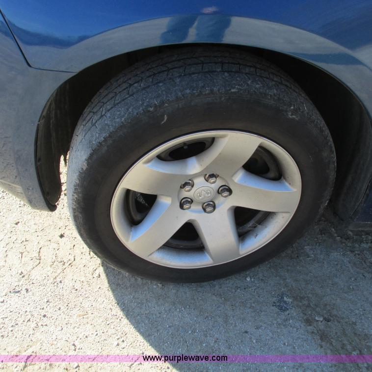 image for item L5366 2009 Dodge Charger SE