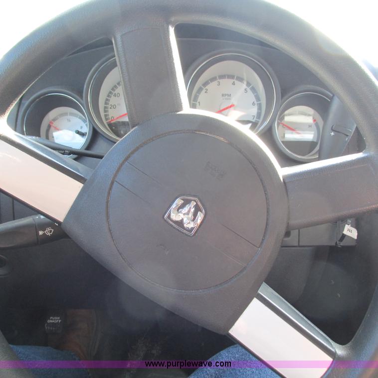 image for item L5366 2009 Dodge Charger SE