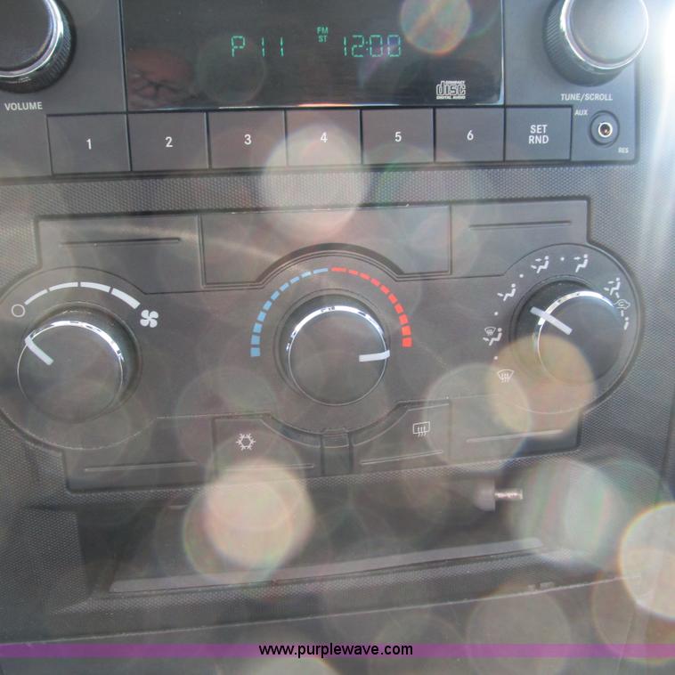 image for item L5366 2009 Dodge Charger SE