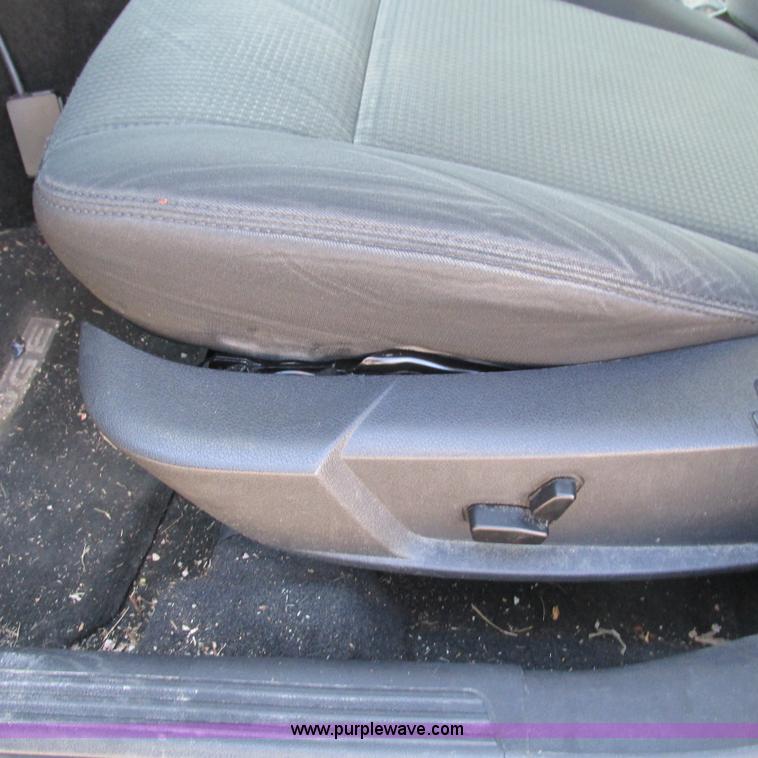 image for item L5366 2009 Dodge Charger SE