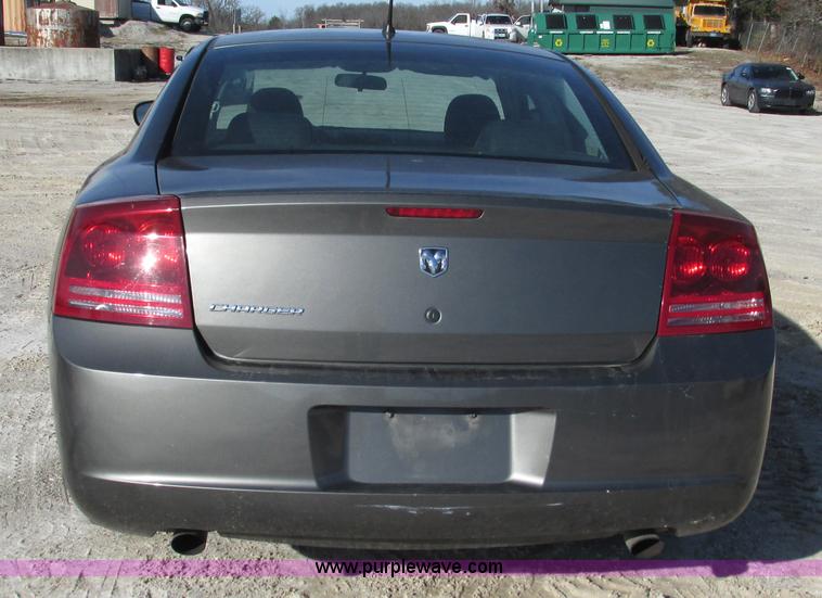 image for item L5367 2008 Dodge Charger SE
