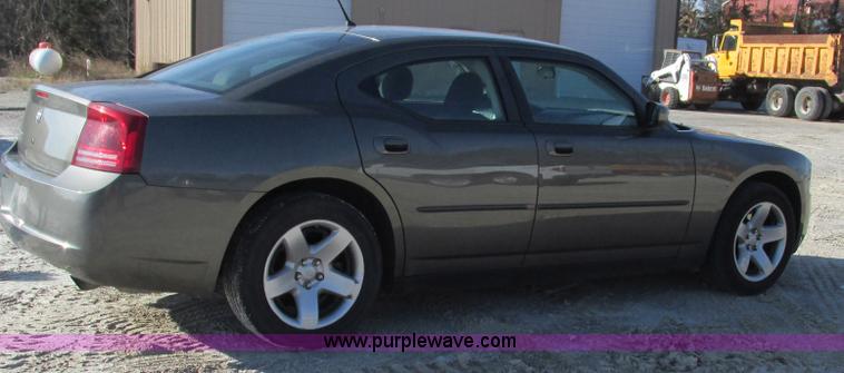 image for item L5367 2008 Dodge Charger SE