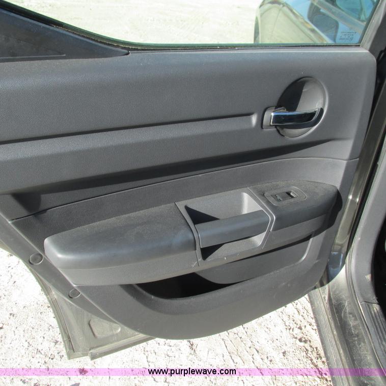 image for item L5367 2008 Dodge Charger SE
