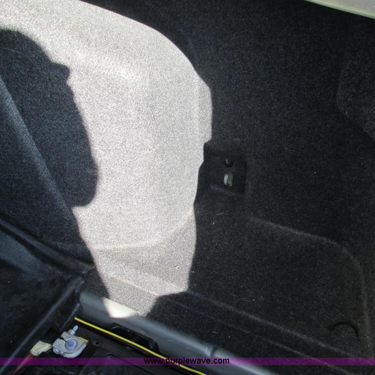 image for item L5367 2008 Dodge Charger SE