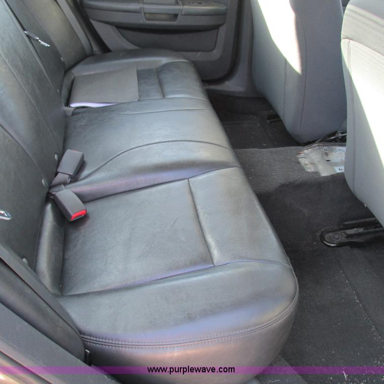 image for item L5367 2008 Dodge Charger SE