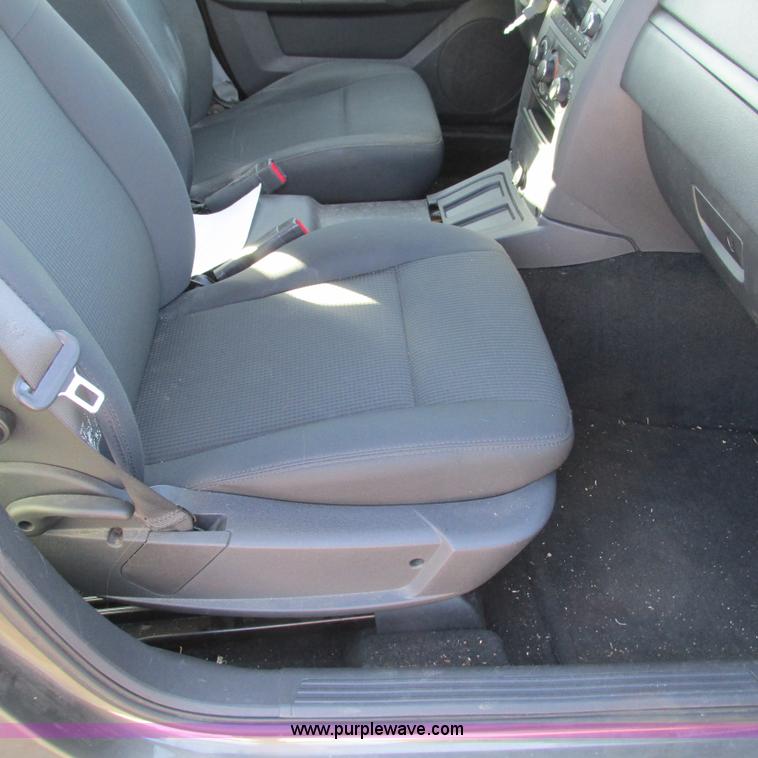 image for item L5367 2008 Dodge Charger SE