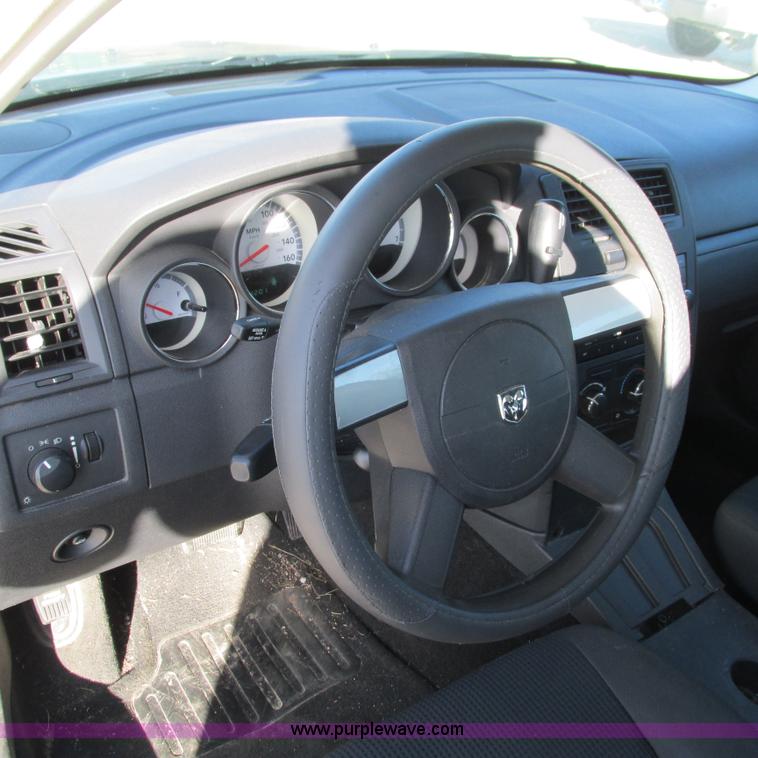 image for item L5367 2008 Dodge Charger SE