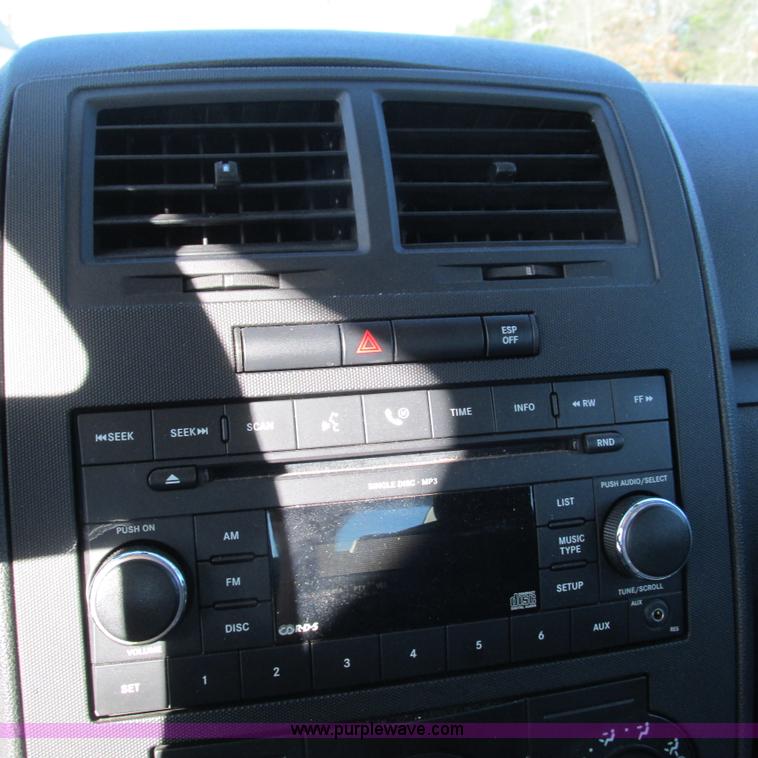 image for item L5367 2008 Dodge Charger SE