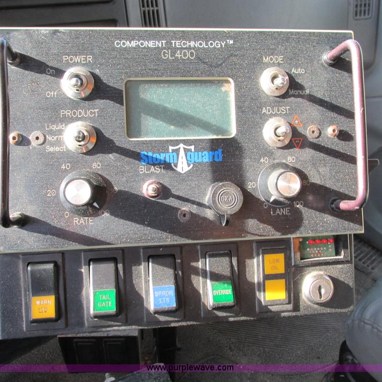 image for item L5368 2003 International 7400 dump truck