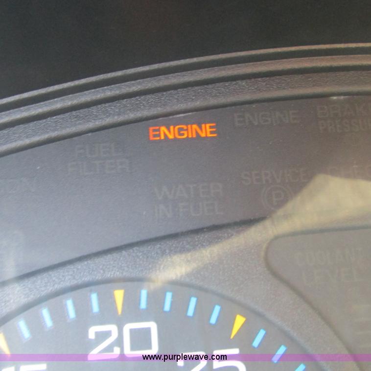 image for item L5368 2003 International 7400 dump truck