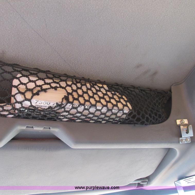 image for item L5368 2003 International 7400 dump truck