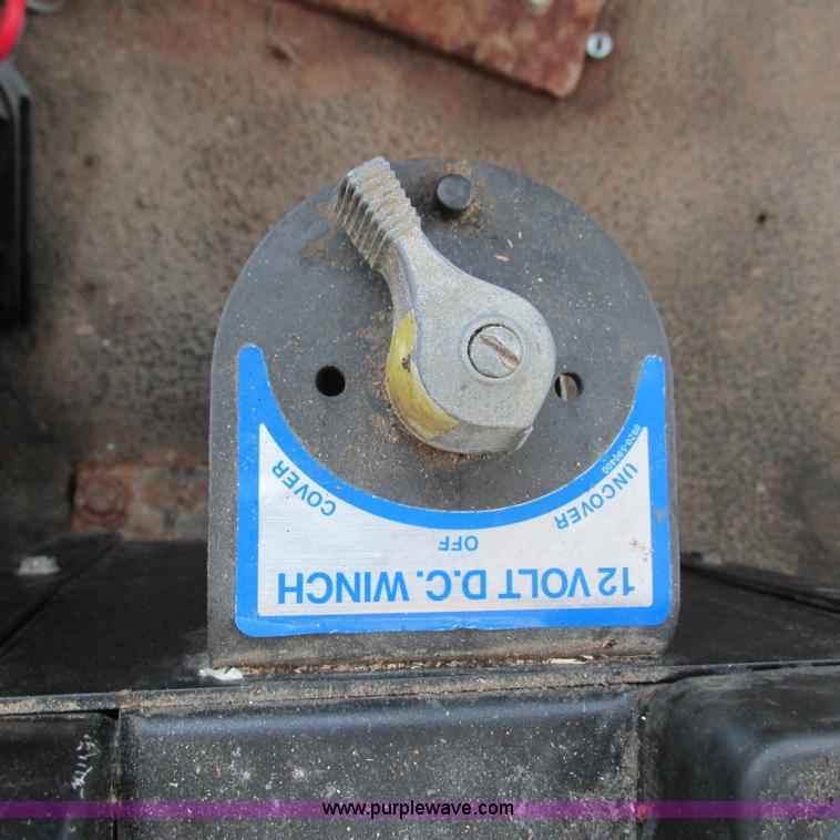 image for item L5368 2003 International 7400 dump truck