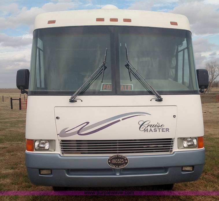 image for item L6058 1997 Ford F530 Cruise Master RV