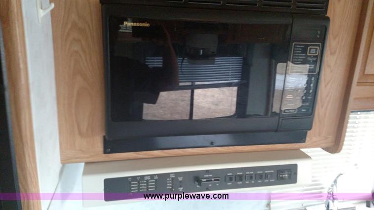 image for item L6058 1997 Ford F530 Cruise Master RV