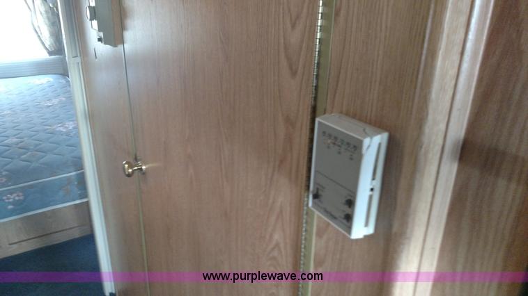 image for item L6058 1997 Ford F530 Cruise Master RV