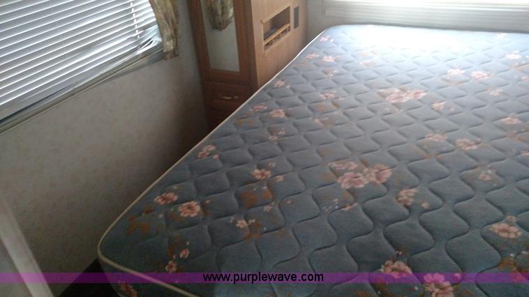 image for item L6058 1997 Ford F530 Cruise Master RV