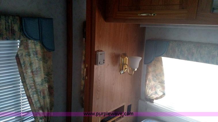 image for item L6058 1997 Ford F530 Cruise Master RV