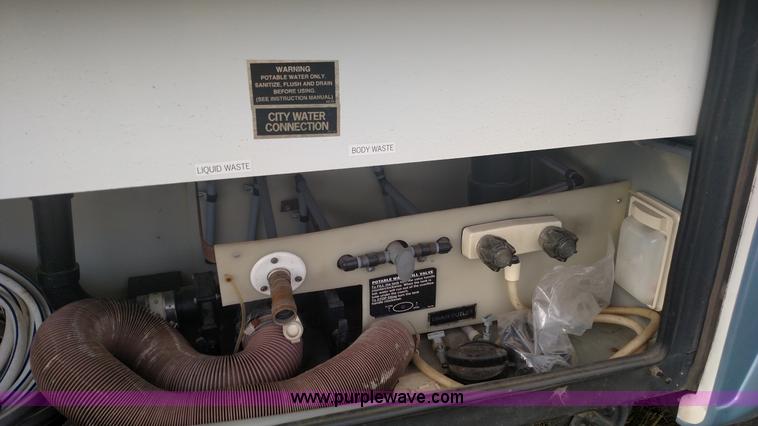 image for item L6058 1997 Ford F530 Cruise Master RV