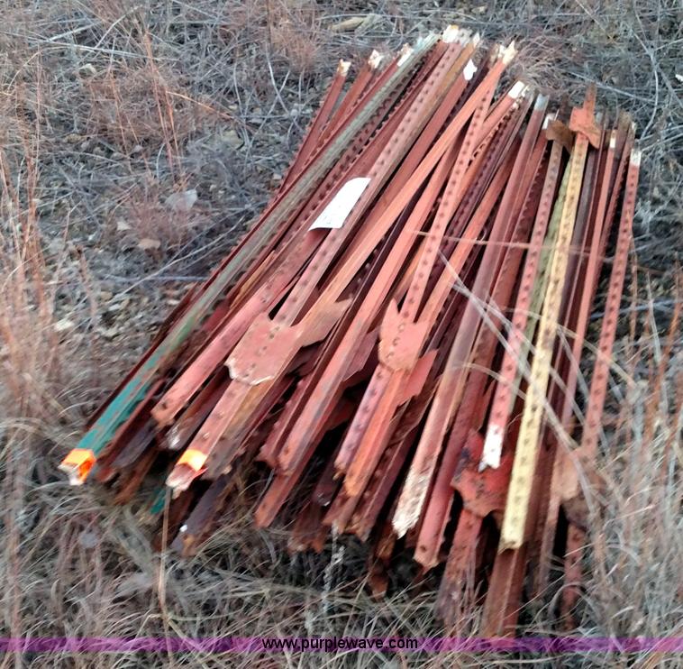 image for item L6062 (80) 5.5' t-posts