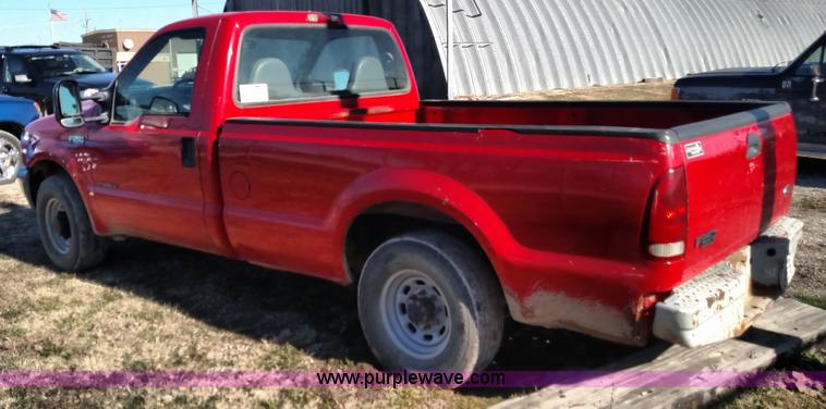 image for item L6065 1999 Ford F250 Super Duty pickup truck