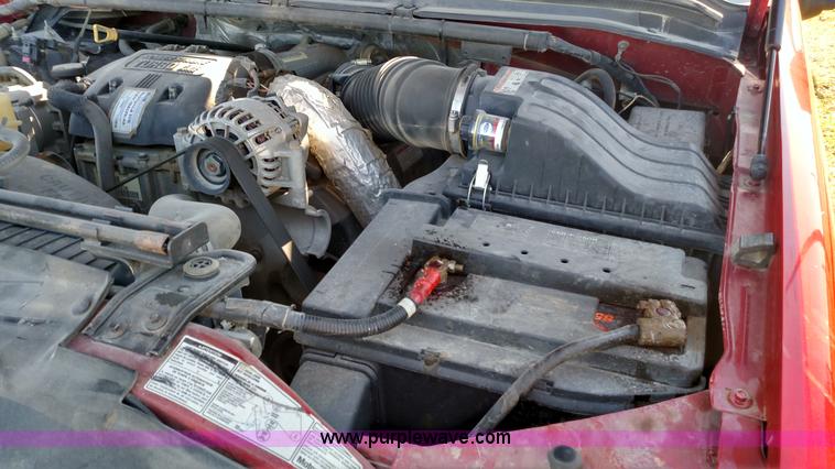 image for item L6065 1999 Ford F250 Super Duty pickup truck