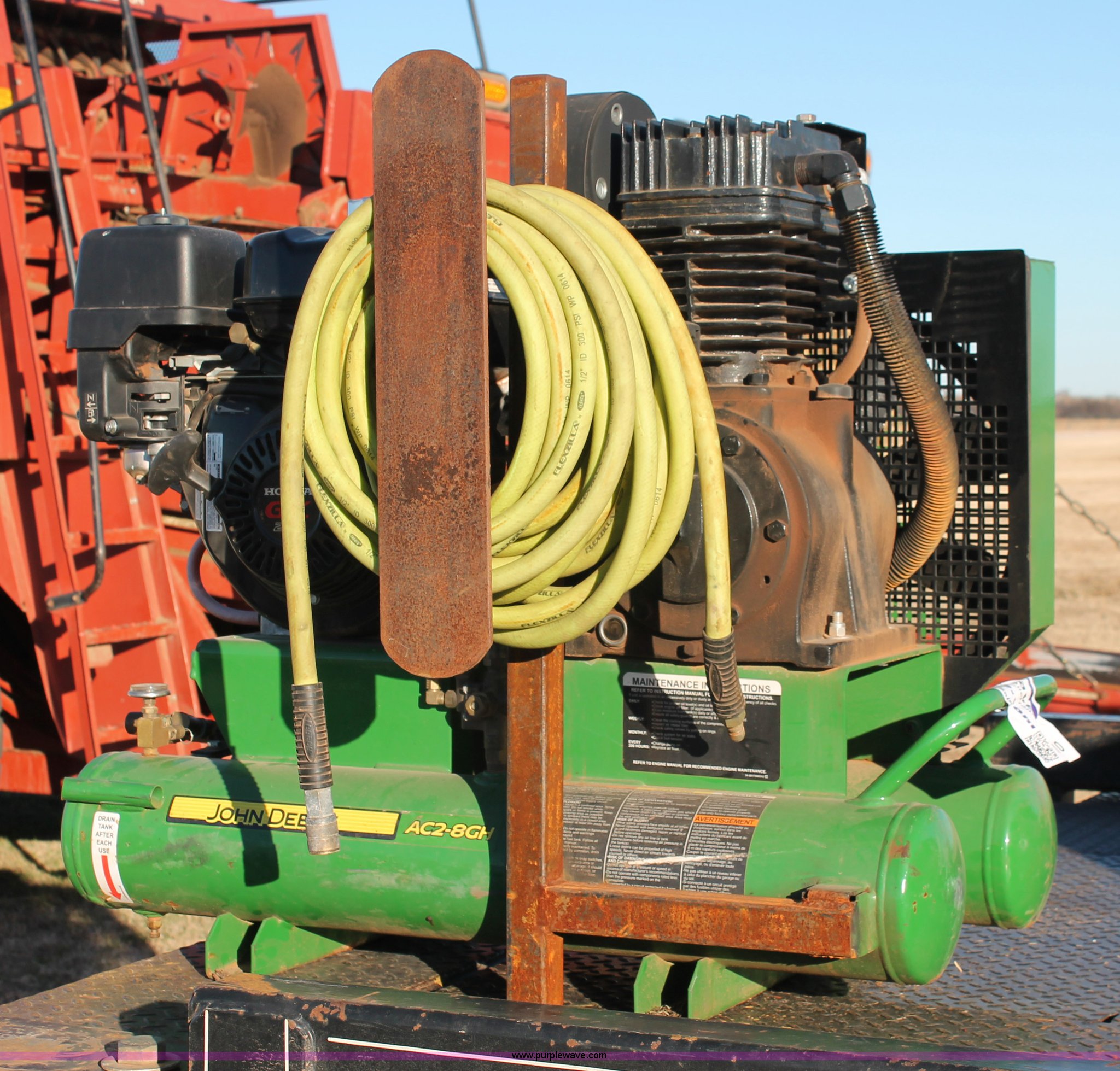 John Deere AC28GH air compressor in Hennessey, OK Item H8010 sold