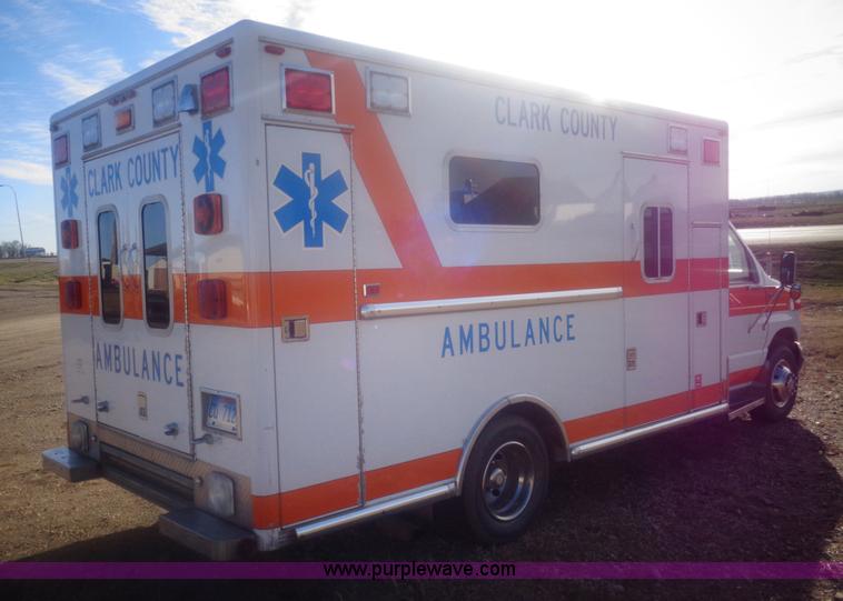 image for item AL9247 1993 Ford Econoline E350 ambulance