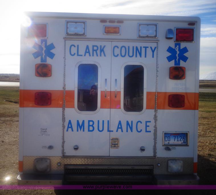 image for item AL9247 1993 Ford Econoline E350 ambulance