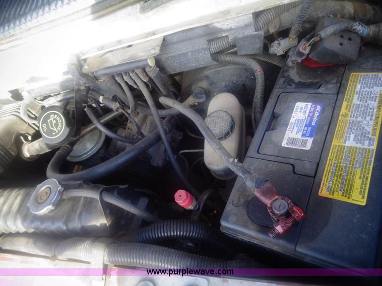 image for item AL9247 1993 Ford Econoline E350 ambulance