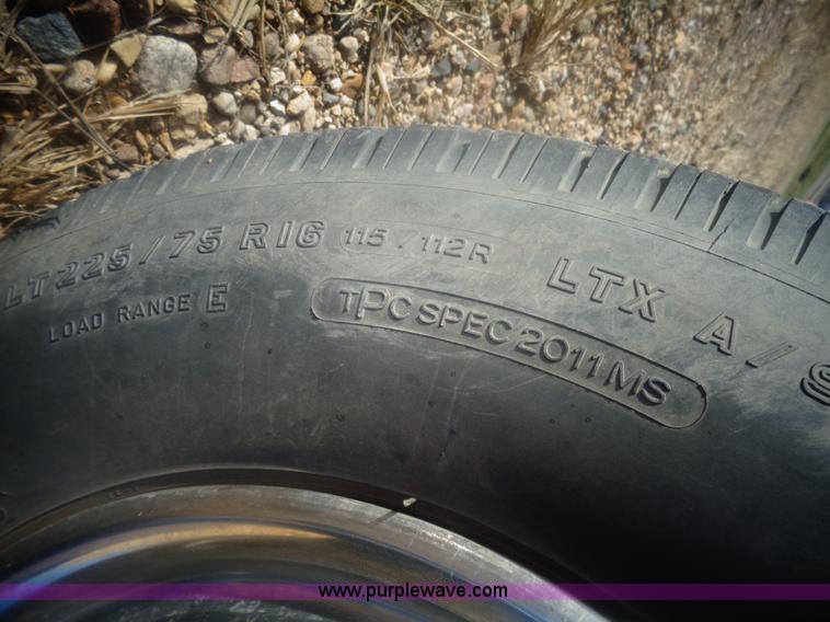 image for item AL9247 1993 Ford Econoline E350 ambulance