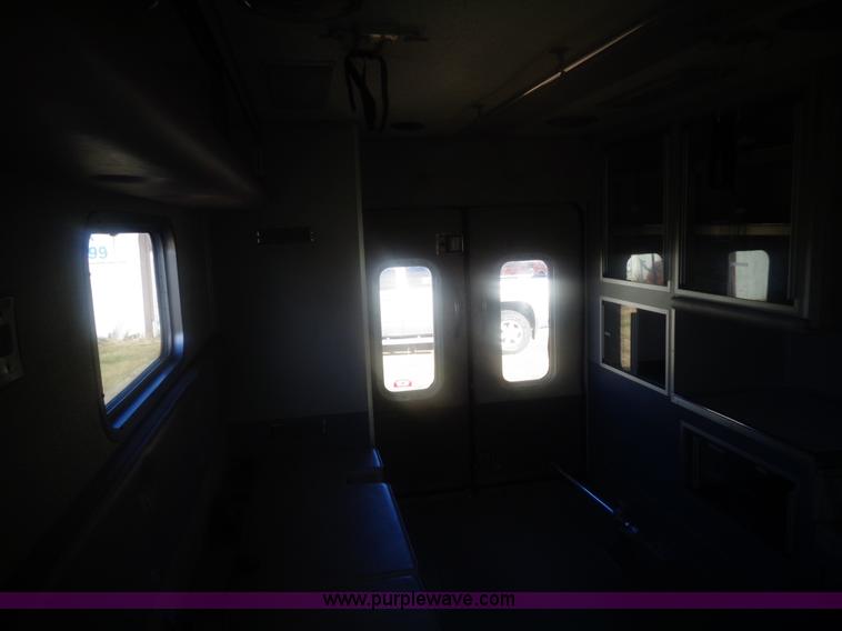 image for item AL9247 1993 Ford Econoline E350 ambulance