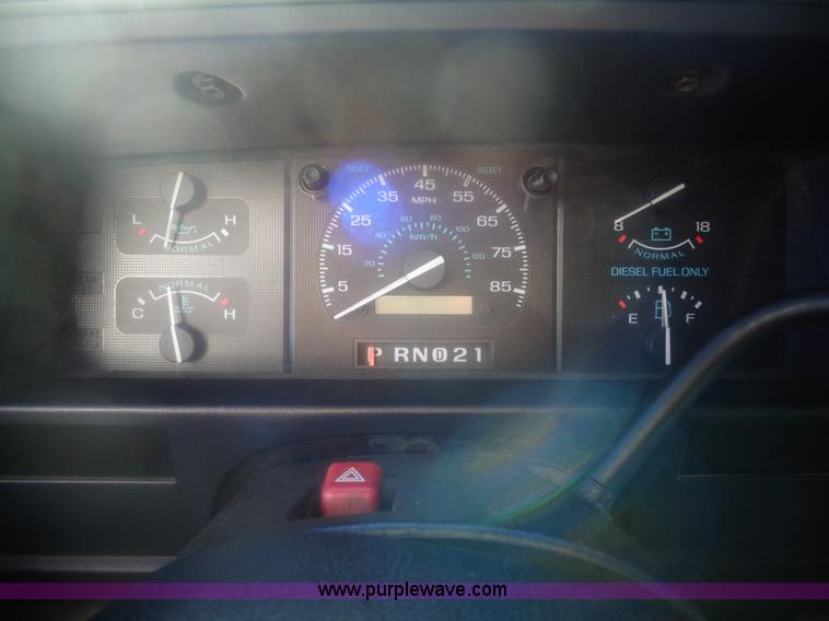 image for item AL9247 1993 Ford Econoline E350 ambulance