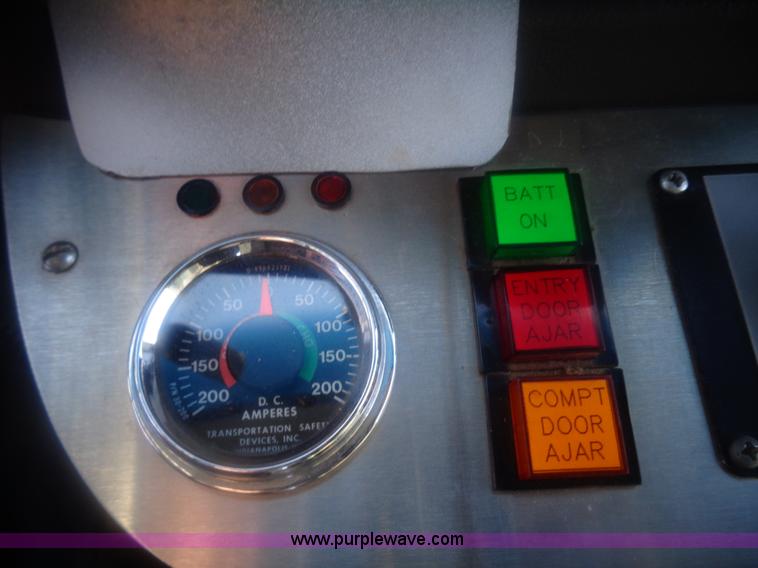 image for item AL9247 1993 Ford Econoline E350 ambulance