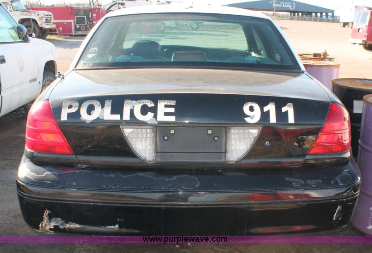 image for item AO9420 2000 Ford Crown Victoria Police Interceptor