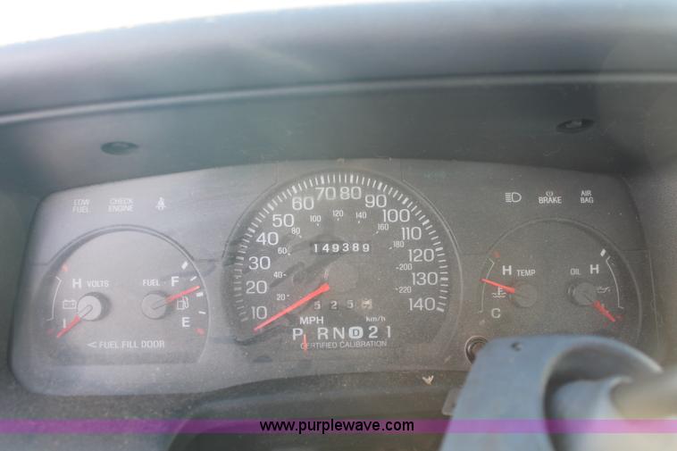 image for item AO9420 2000 Ford Crown Victoria Police Interceptor