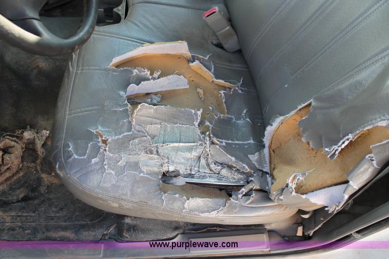 image for item AO9421 1998 Chevrolet S10 pickup truck